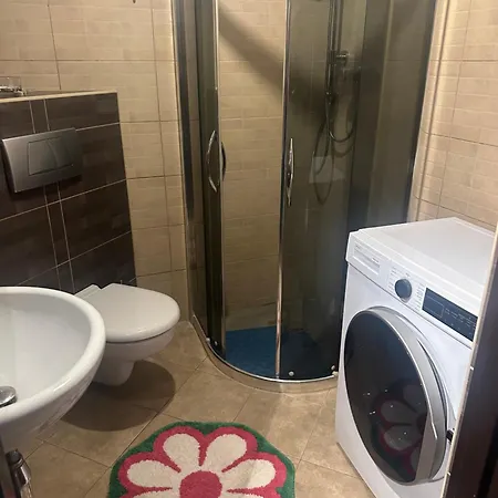 Krakowska Oaza Apartment *